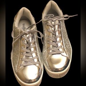 Women’s Silver Glitter Fun Disco Shoes! Mint Condition!